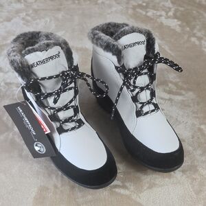 Weatherproof Women's Black and White Winter Boots